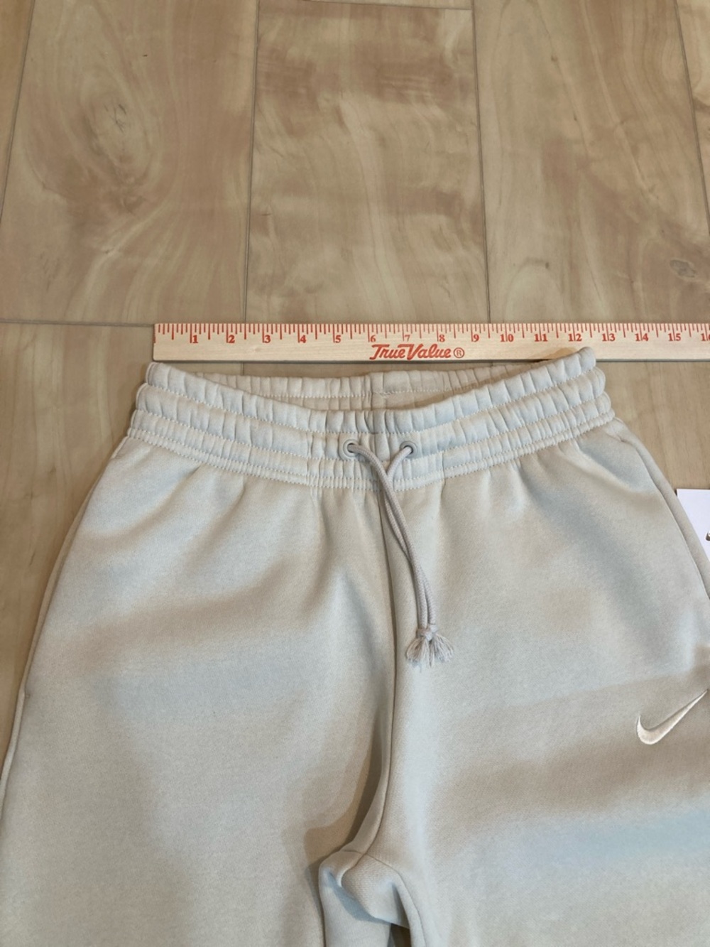 Nike women’s mid rise sweats - Picture 4 of 14